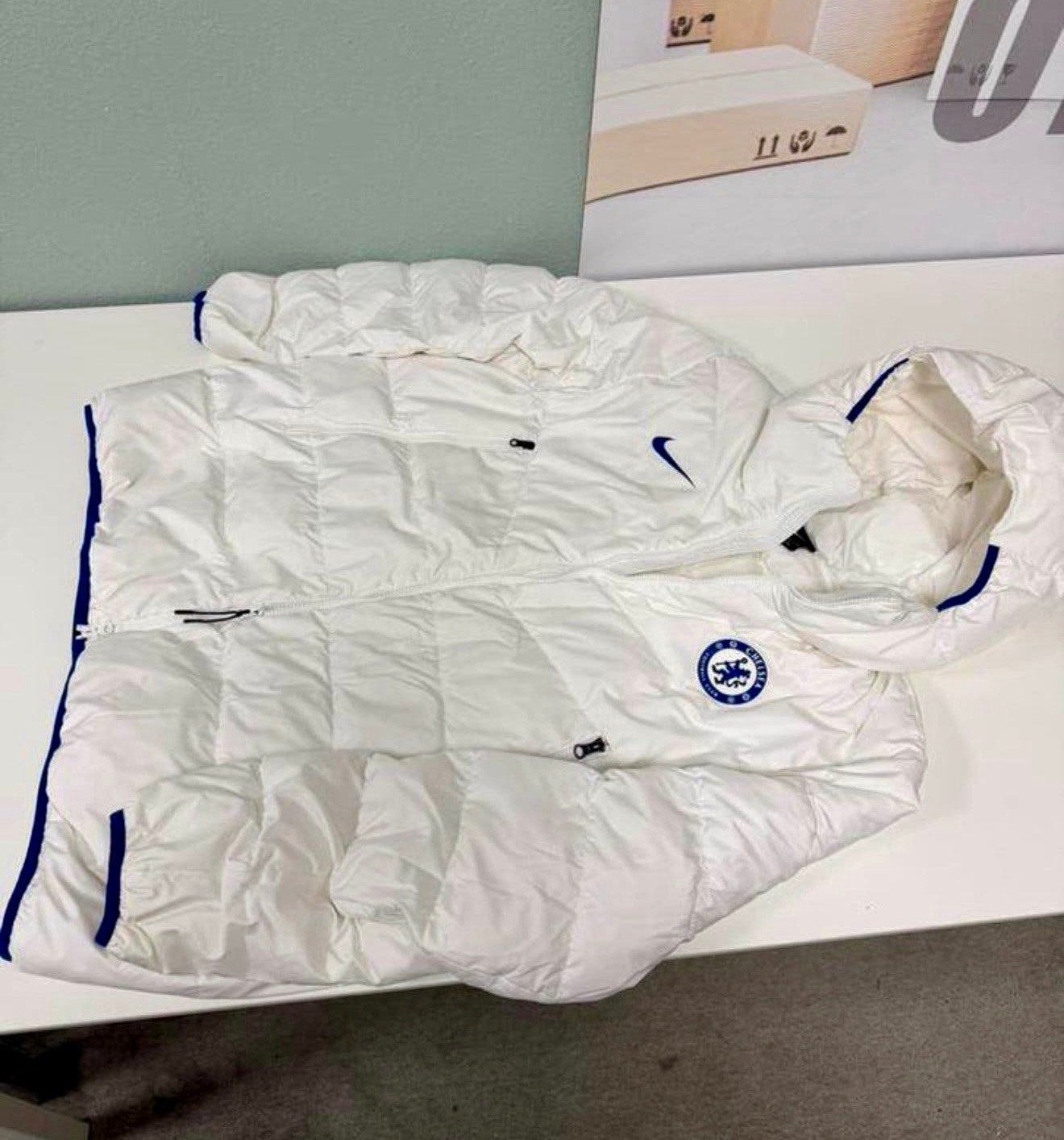 Nike Chelsea Player Issue Puffer Jas XXL Wit zeldzaam Jacket, Kleding | Heren, P, Wit, P, P