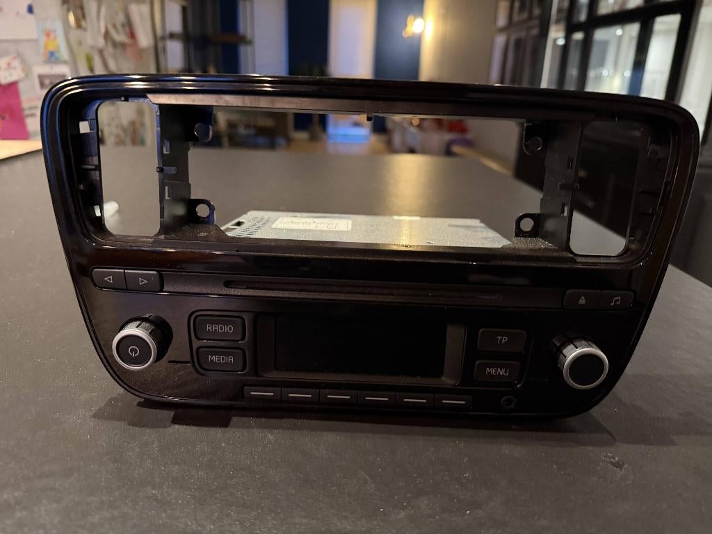 Volkswagen UP Originele Radio, Auto diversen, Autoradio's, Ophalen of Verzenden, Zo goed als nieuw