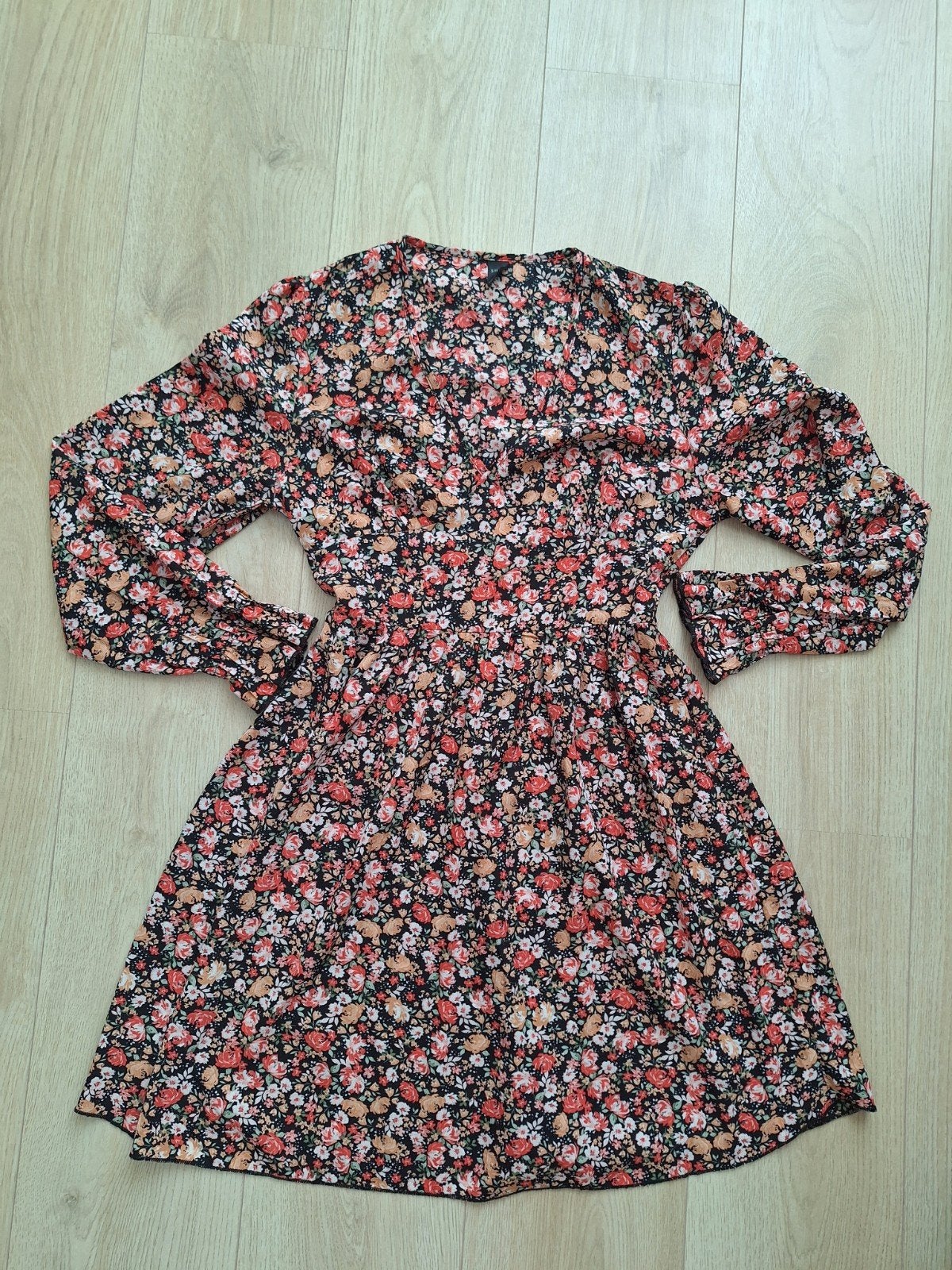 Bloemenjurk met elastische mouwen, Kleding | Dames, Meerkleurig, Ophalen of Verzenden, Zo goed als nieuw, Maat 36 (S)