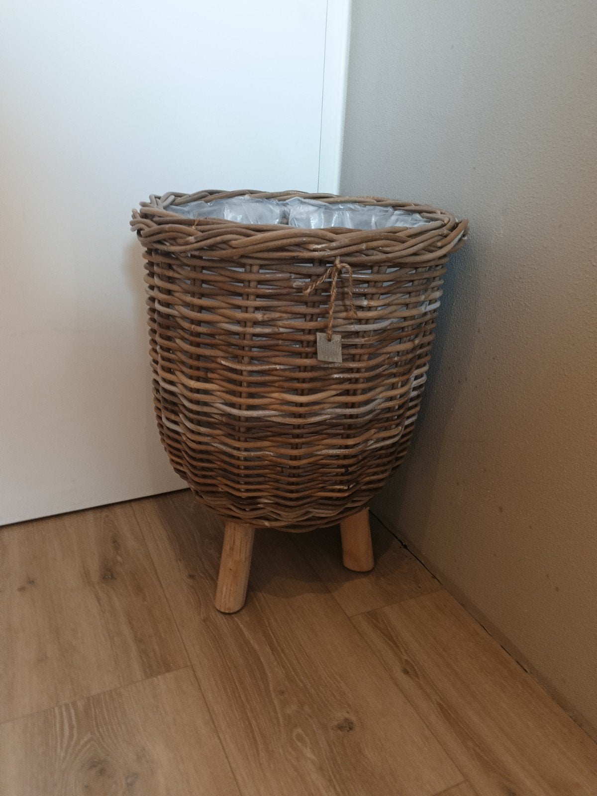 Grote rieten plantenbak op pootjes, 56 cm hoog, Ophalen, Rond, Binnen