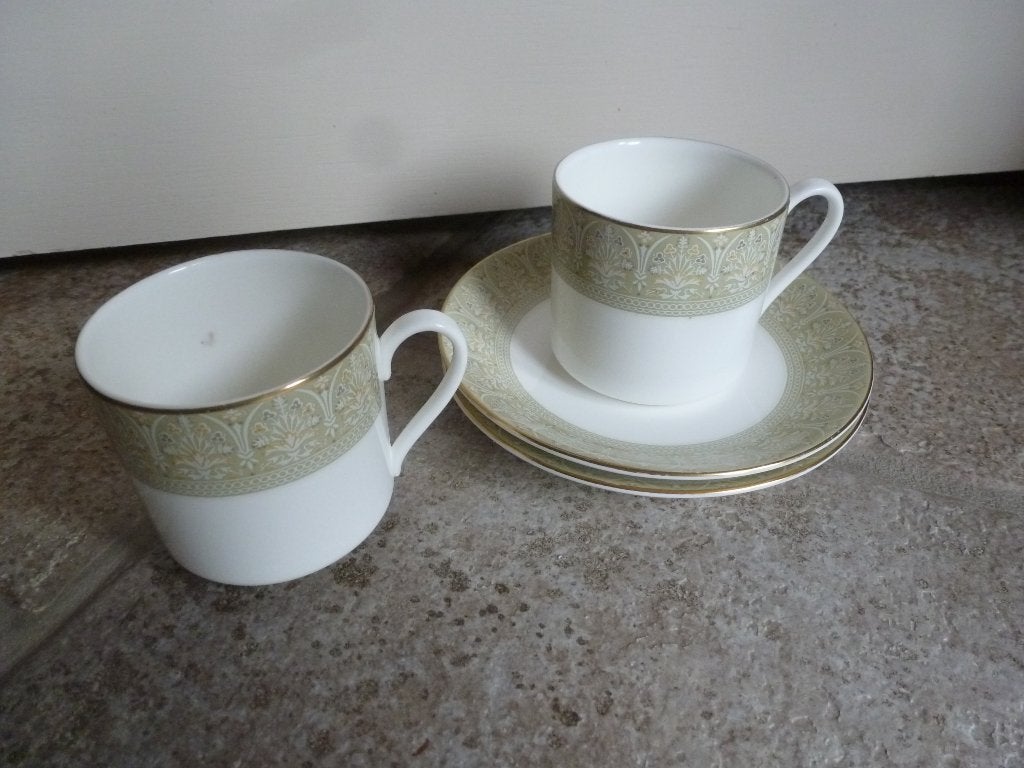 Vintage kopjes Sonnet van Royal Doulton, Huis en Inrichting, Gebruikt, Overige merken, Klassiek, Ophalen of Verzenden