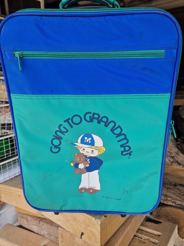 2-delige kinder kofferset "Going to Grandma's", Ophalen, Uitschuifbare handgreep, Gebruikt, Hard kunststof