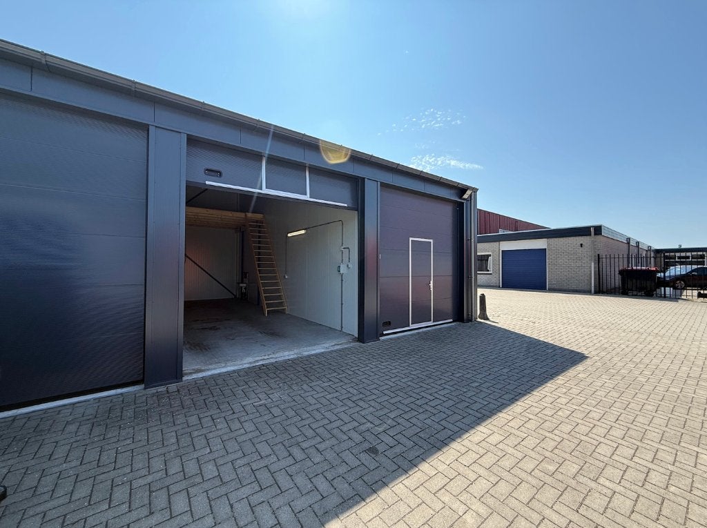Te Huur in Gorredijk: Mooie Bedrijfsruimte, Zakelijke goederen, Bedrijfs Onroerend goed, 35 m², Huur, Bedrijfsruimte