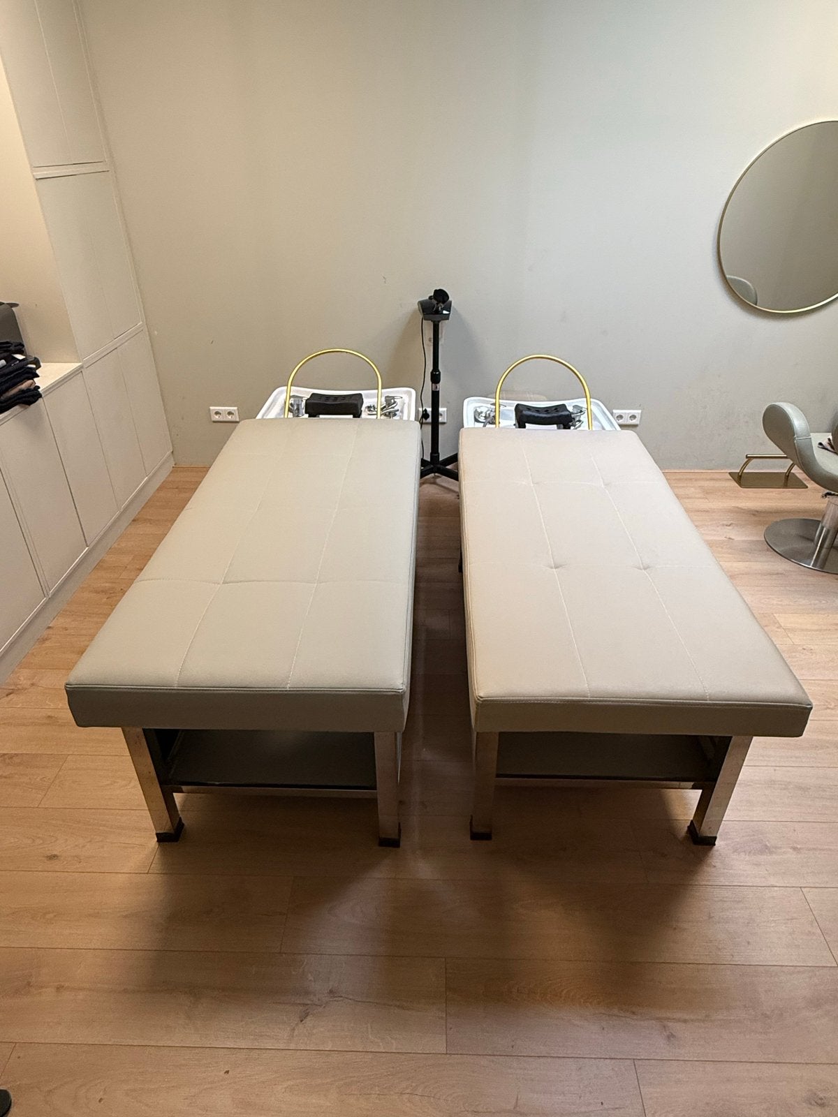 2 Head Spa bedden / banken – Los of als duo – Incl. facial s, Ophalen