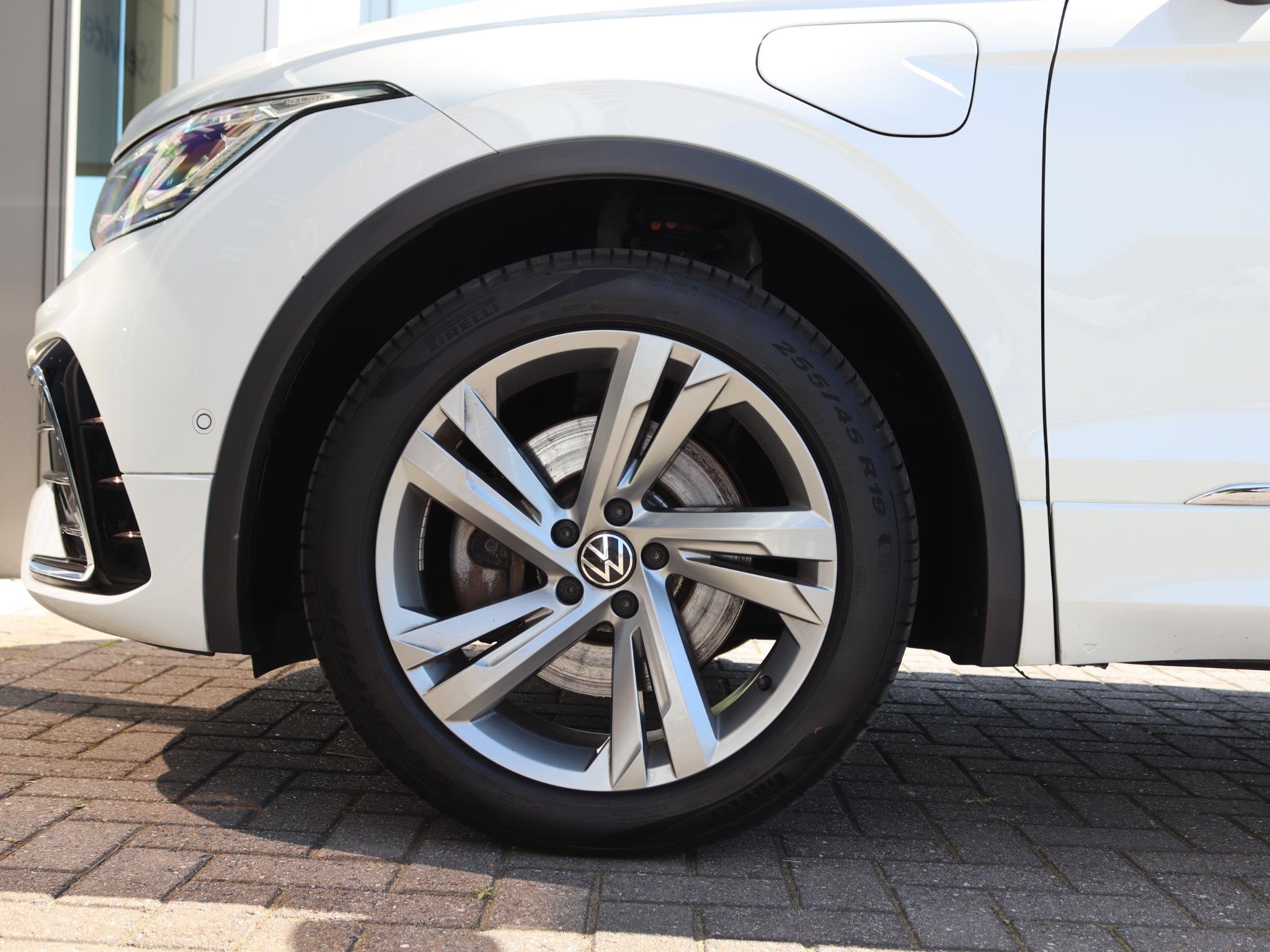Volkswagen Tiguan 1.4 TSI 245 pk DSG eHybrid R-Line | Trekha, Stof, Euro 6, Wit, Grijs