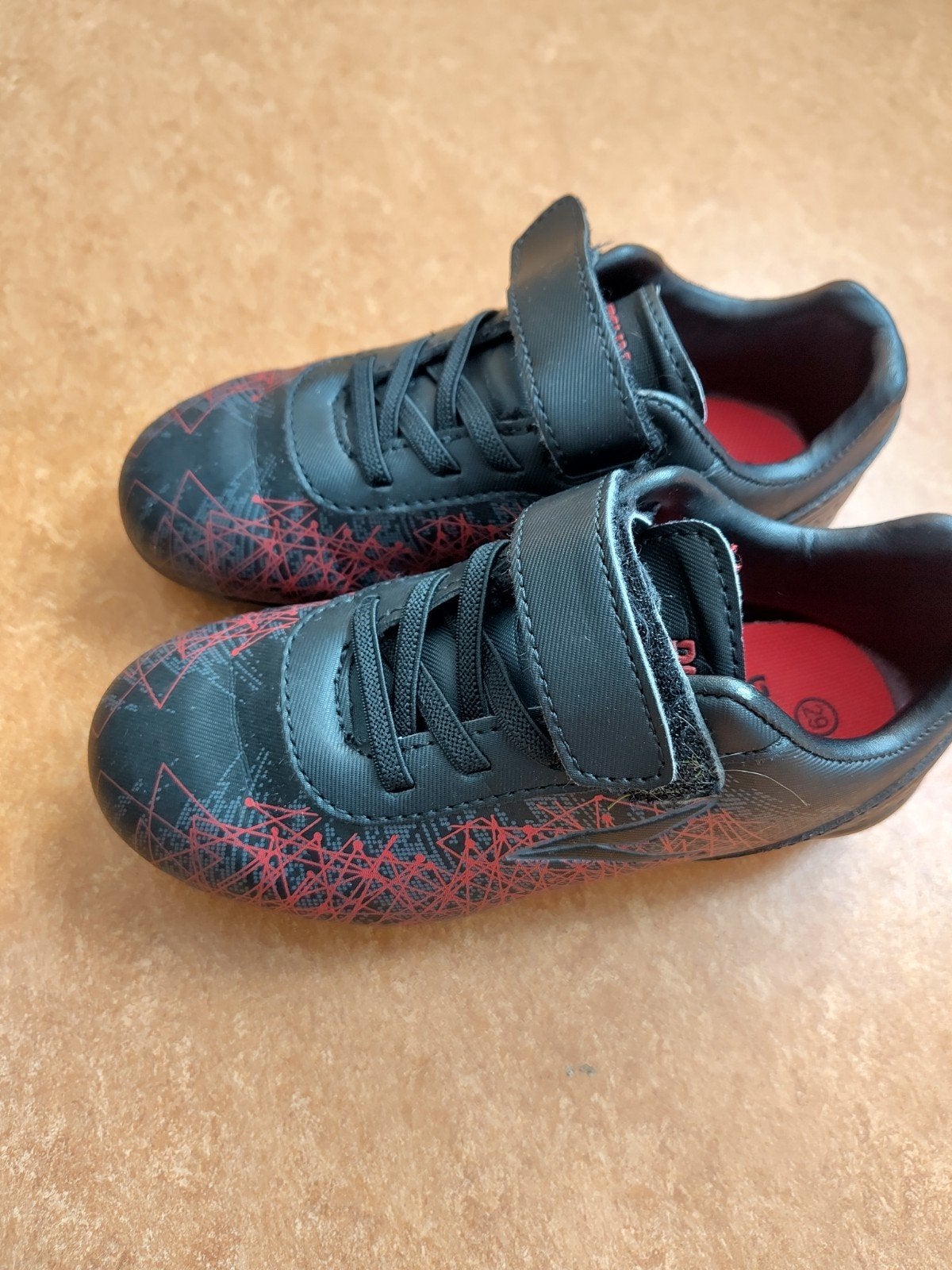 Voetbalschoenen Dutchy kind maat 29, Ophalen, Gebruikt, Schoenen
