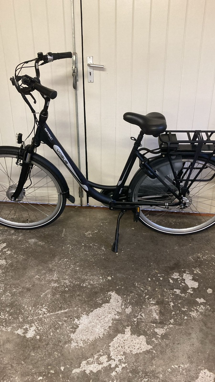 Vogue fiets e bike, Gebruikt, 51 tot 55 cm, 30 tot 50 km per accu, Ophalen
