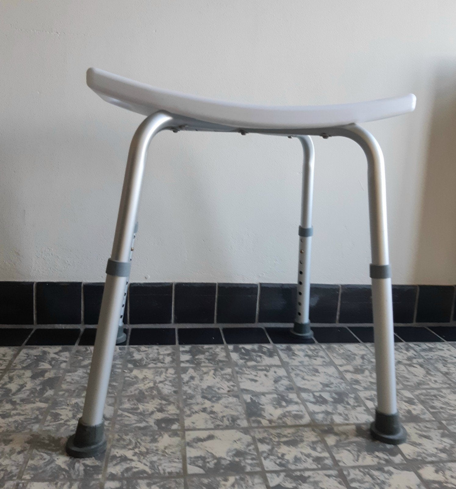 douchekruk, Ophalen, In hoogte verstelbaar, Zo goed als nieuw, Overige materialen