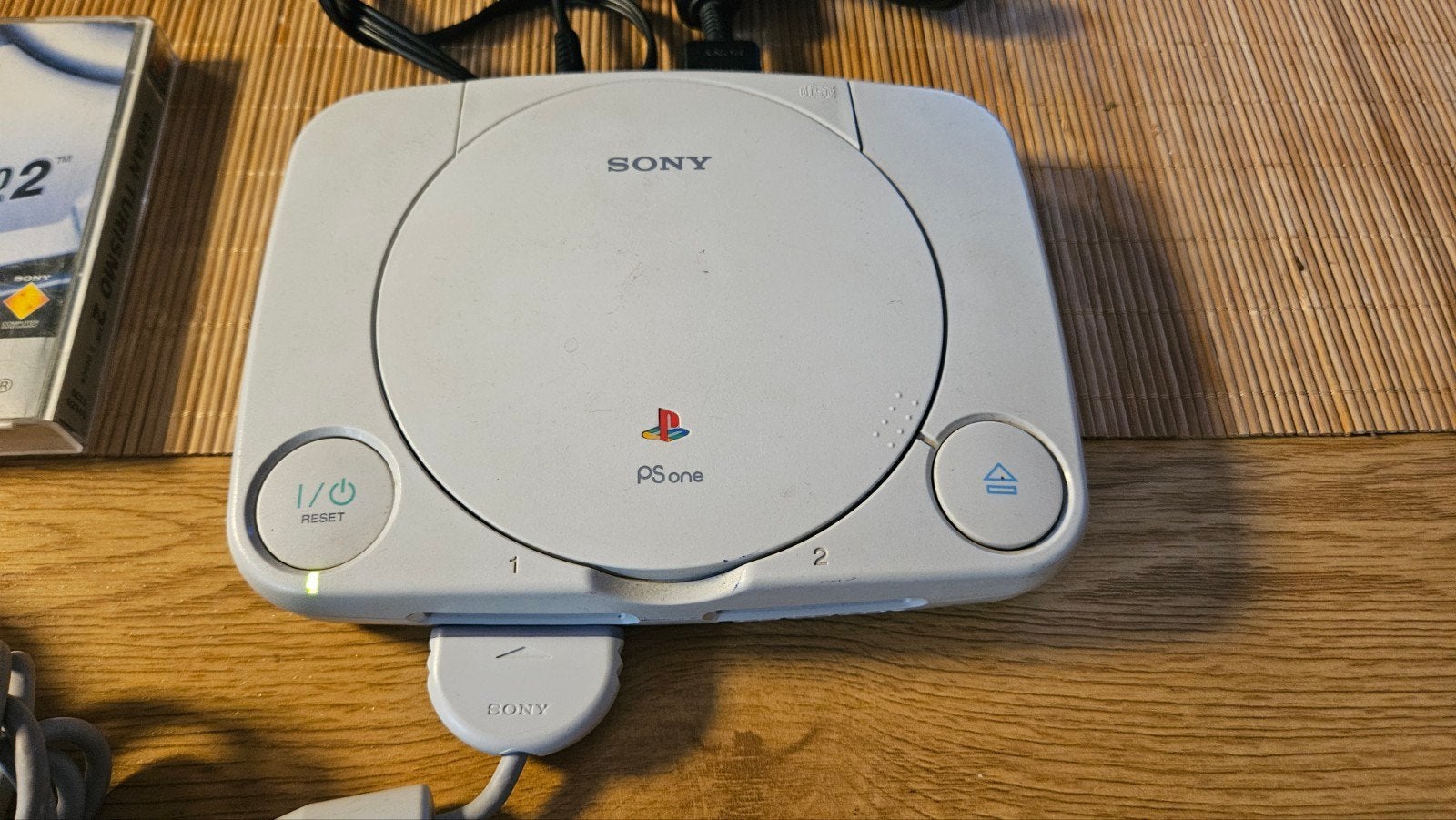 Sony PlayStation 1 (PSone) met controller en game, Spelcomputers en Games, Spelcomputers | Sony PlayStation 1, Ophalen of Verzenden