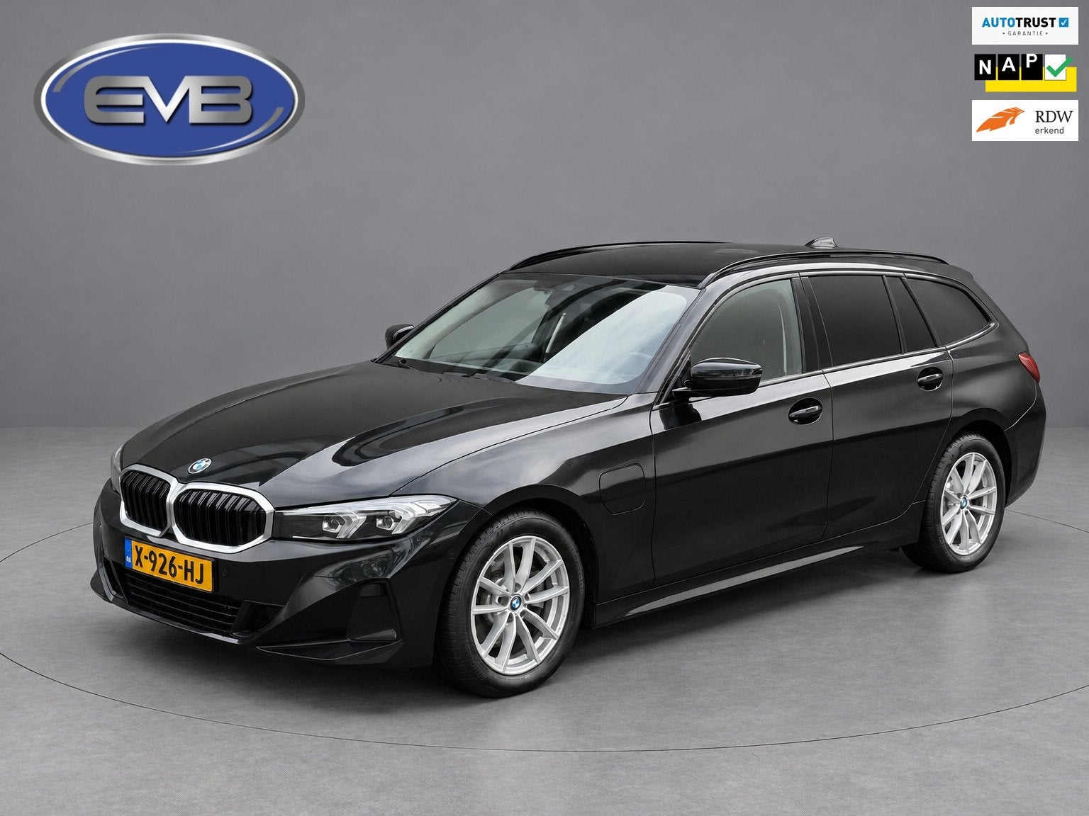 BMW 3-serie Touring 320e Black line, facelift, lederen sport, Auto's, Gebruikt, Euro 6, 4 cilinders, Hybride Elektrisch/Benzine