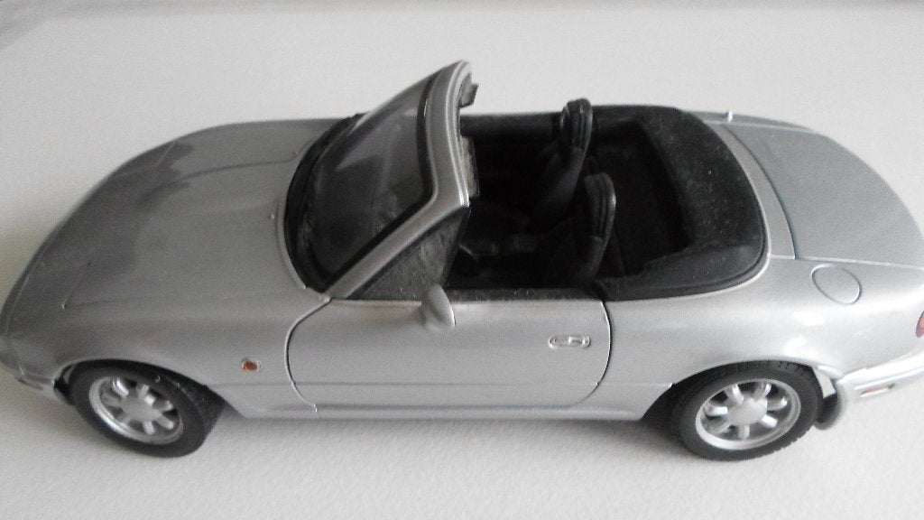 Modelauto Mazda MX5, Ophalen of Verzenden, Zo goed als nieuw, Auto, Overige merken