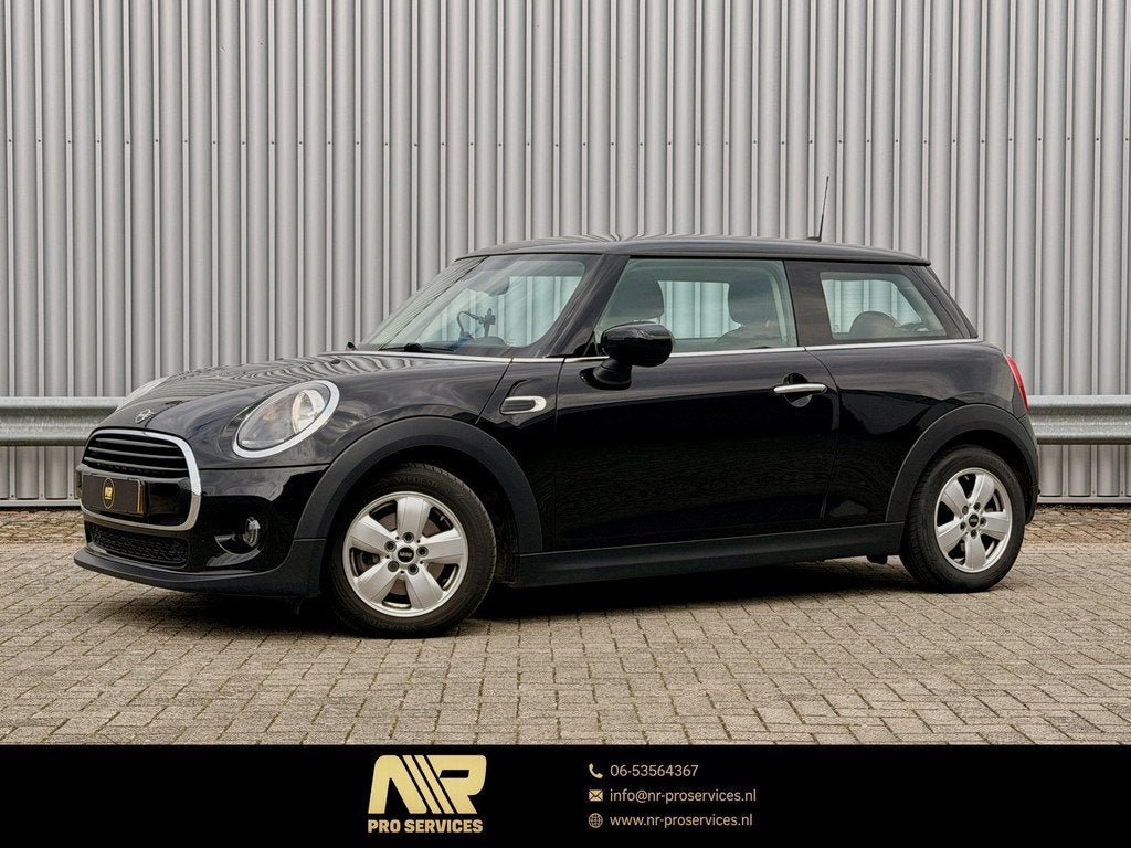 MINI Mini 1.5 Cooper 136pk | Cruise Control | NAVI | 15" LMV, Auto's, Mini, Voorwielaandrijving, Gebruikt, 4 stoelen, Origineel Nederlands