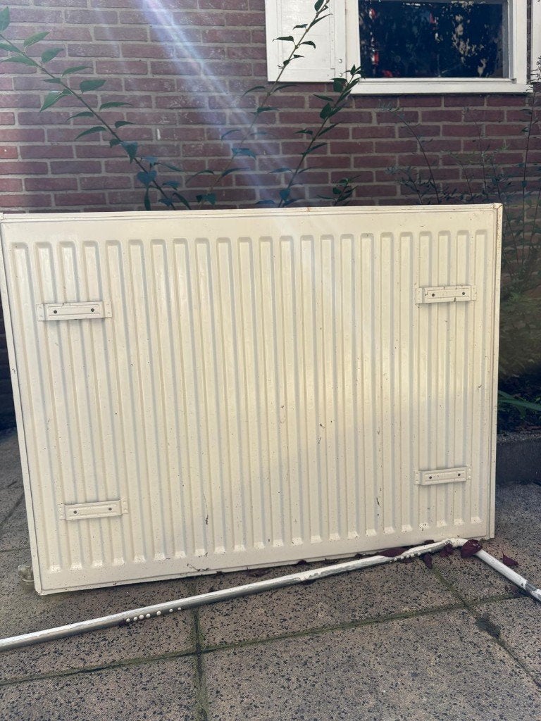 Radiatoren, Doe-het-zelf en Verbouw, Verwarming en Radiatoren, Ophalen, 30 tot 80 cm, Gebruikt, Radiator
