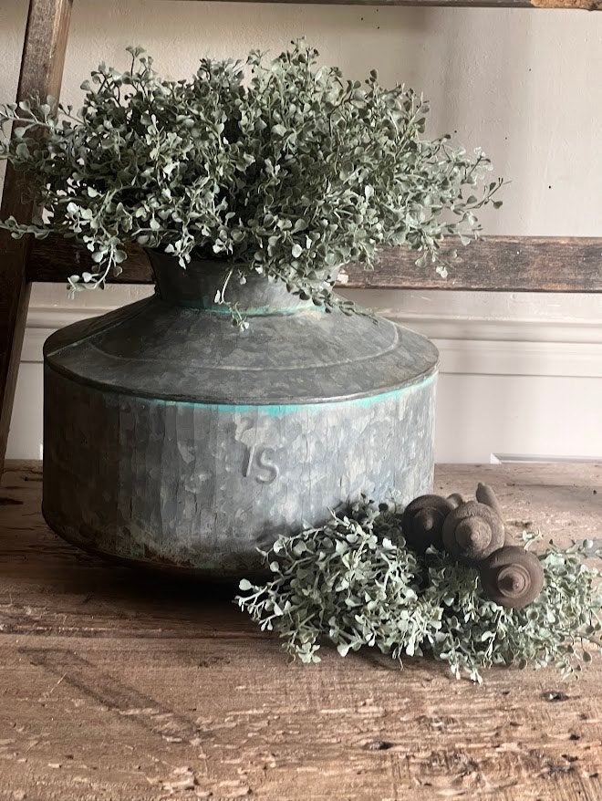 Oude zinken pot/vaas, Ophalen of Verzenden