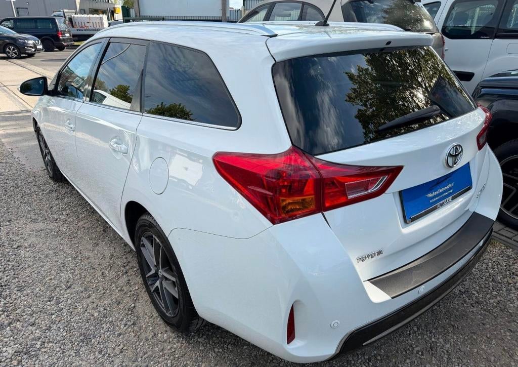 Toyota auris te huur/pacht taxi klaar uber bolt huren, Personenauto
