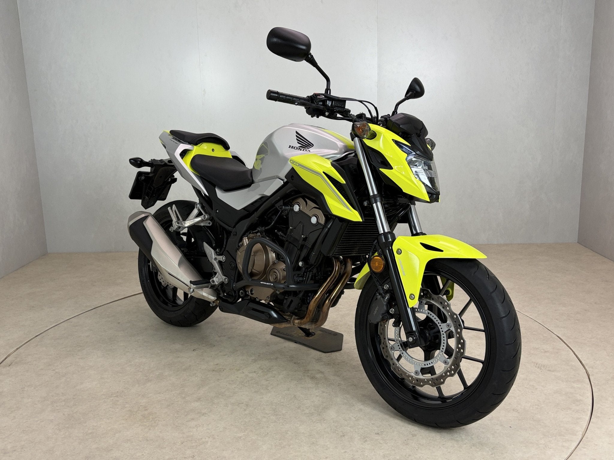 Honda CB 500 F ABS (bj 2018), Cco@honda-eu.com, Stroombaan 4
1181 VX  Amstelveen, Honda Motor Europe Ltd, Bedrijf