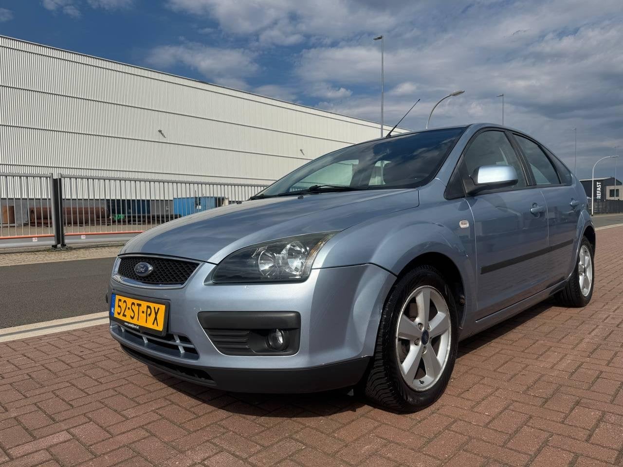 Foto 21 van Ford Focus 1.6-16V Futura