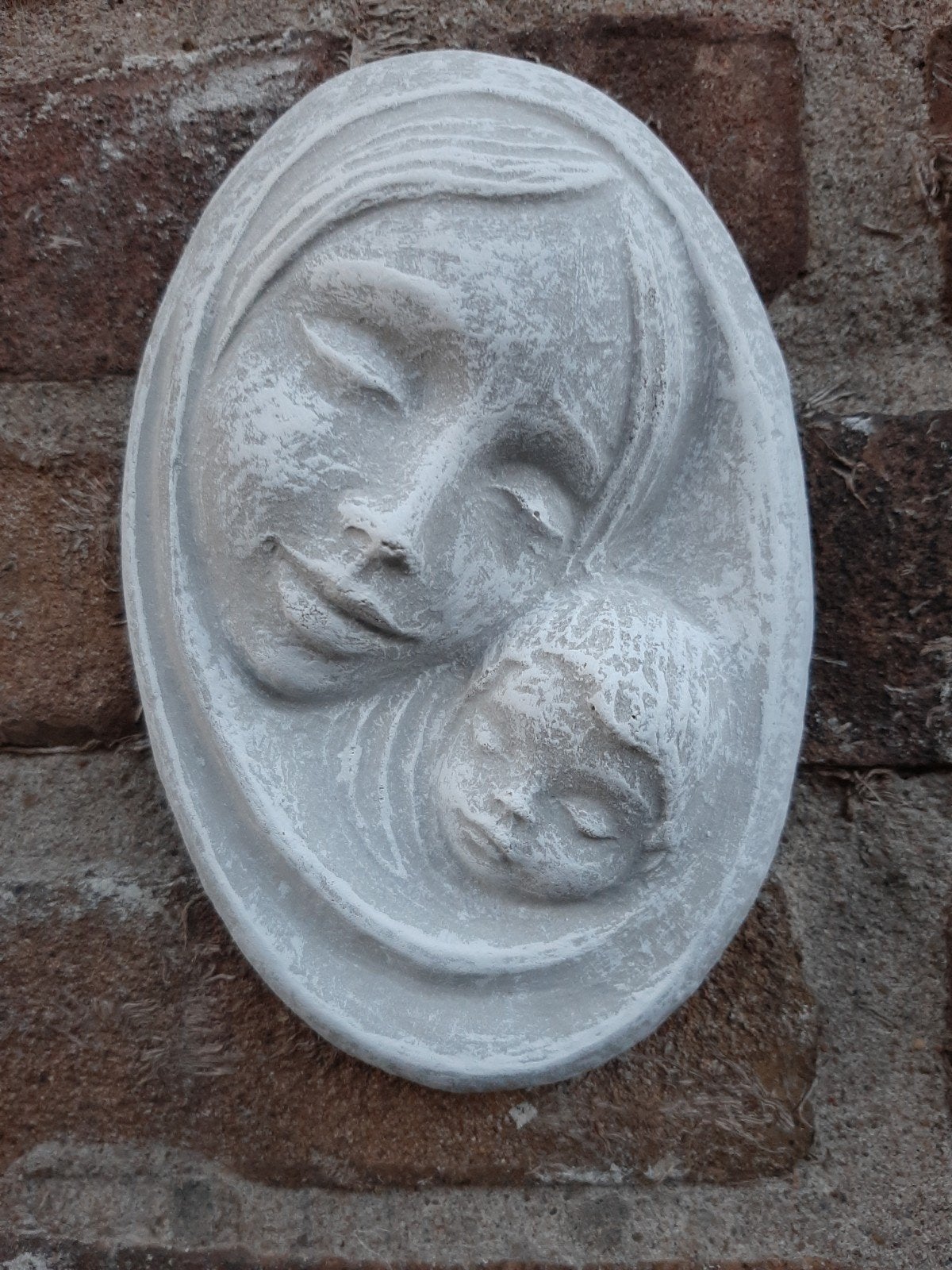 Moeder en kind wanddecoratie betonnen beeld tuinbeeld Maria, Tuin en Terras, Ophalen of Verzenden