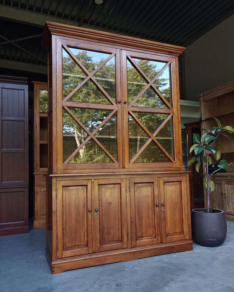 Klassieke eikenhouten servieskast | Hoge winkelvitrine #9664, Huis en Inrichting, Gebruikt, -, Met lade(s), Ophalen of Verzenden