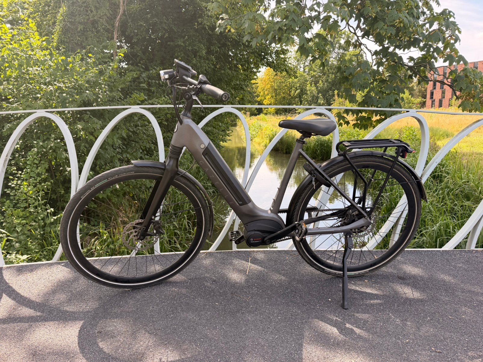 Gazelle Ultimate C380 Bosch E-Bike, Ophalen, Zo goed als nieuw, 51 tot 55 cm, 50 km per accu of meer