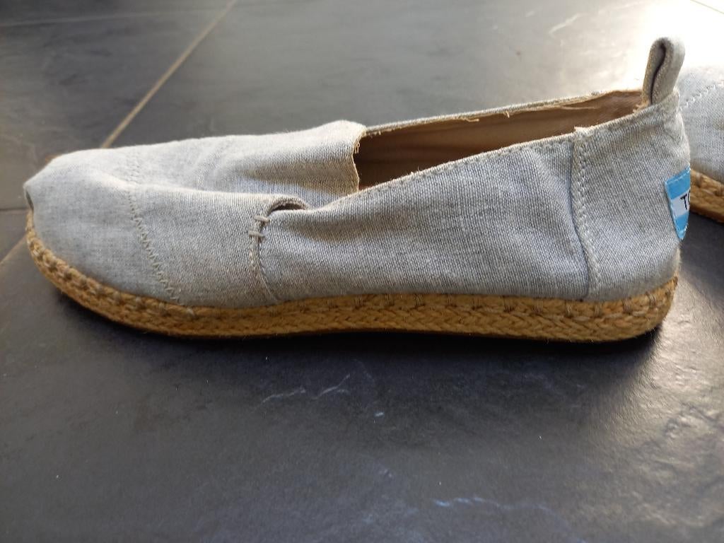 Toms instappers maat 38, Instappers, Ophalen of Verzenden, Zo goed als nieuw, Toms