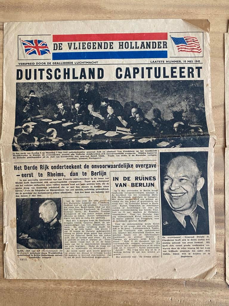 De Vliegende Hollander - Duitsland Capituleert (10 mei 1945), Ophalen of Verzenden, Gelezen, Krant