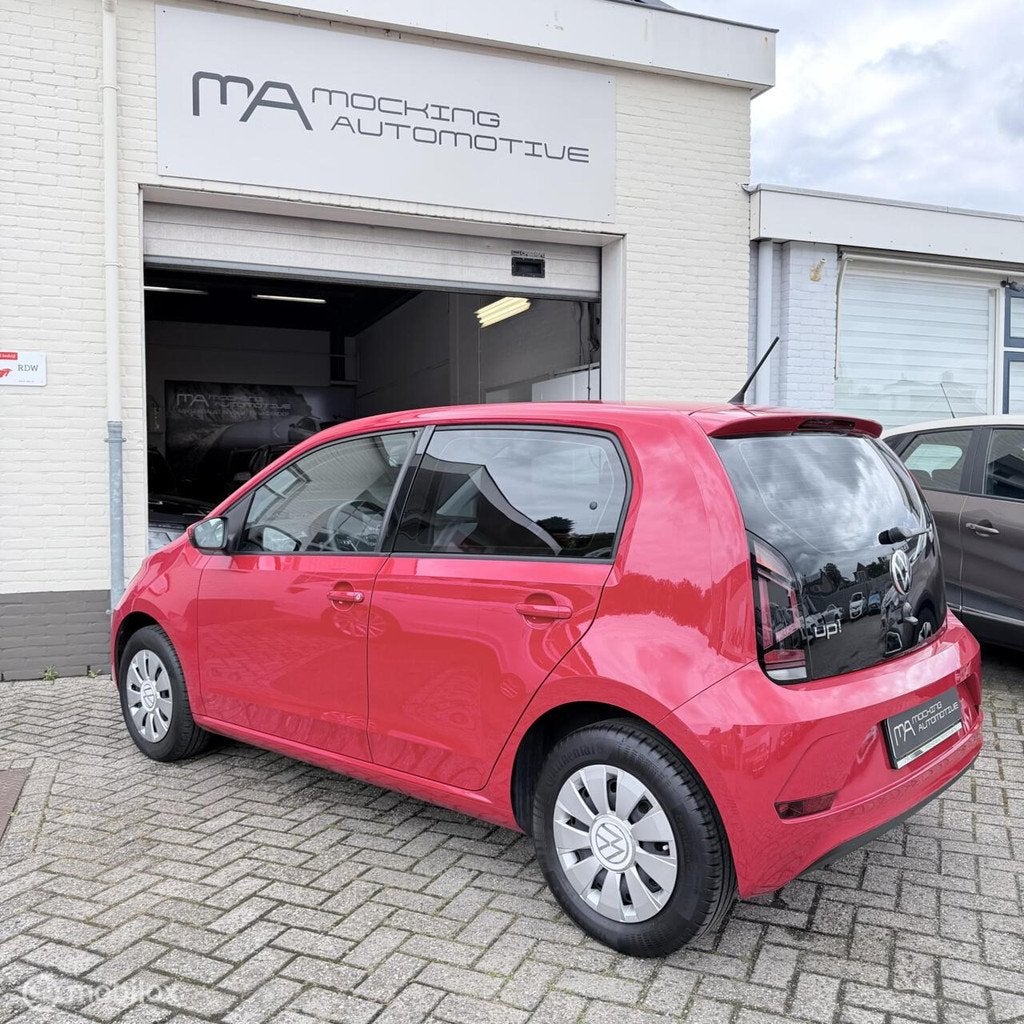 Volkswagen Up, Stof, Gebruikt, 4 stoelen, 891 kg