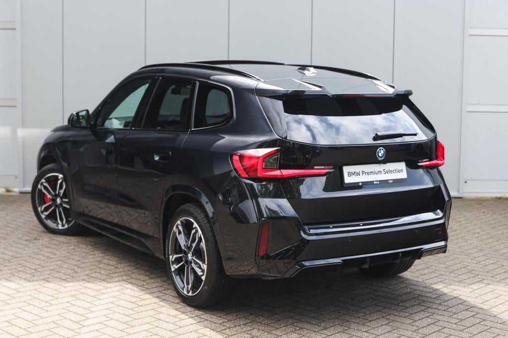 BMW X1 xDrive25e M Sport Automaat / Panoramadak / Trekhaak /, Stoelverwarming, Gebruikt, Euro 6, Zwart