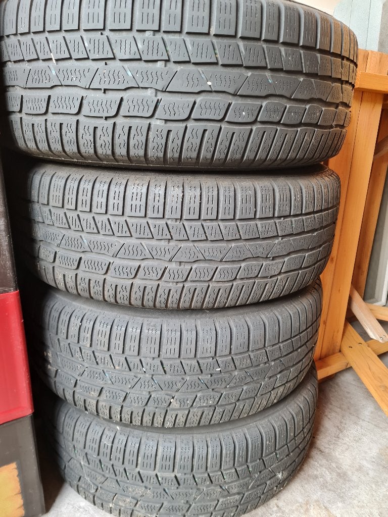 4 Winterbanden compleet met stalen velg incl sneeuwkettingen, Ophalen, 16 inch, Banden en Velgen, Winterbanden