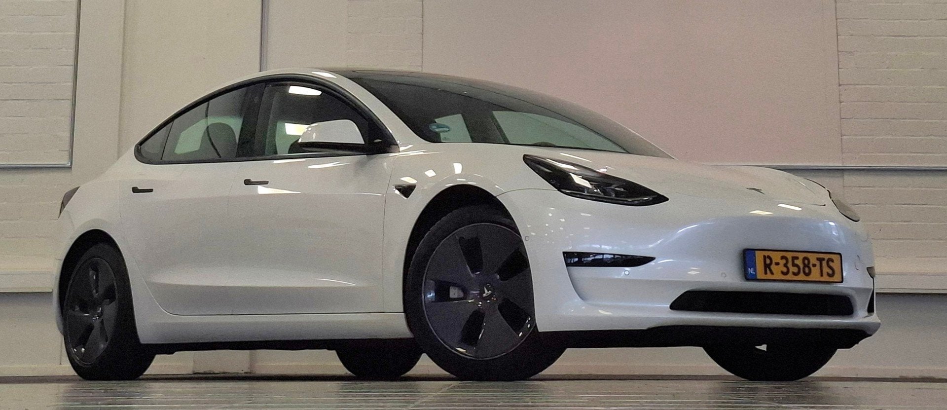 Tesla Model 3 Standard RWD Plus 60 kWh SOH 86% Faceflift, Auto's, Automaat, 238 pk, Achterwielaandrijving, Gebruikt