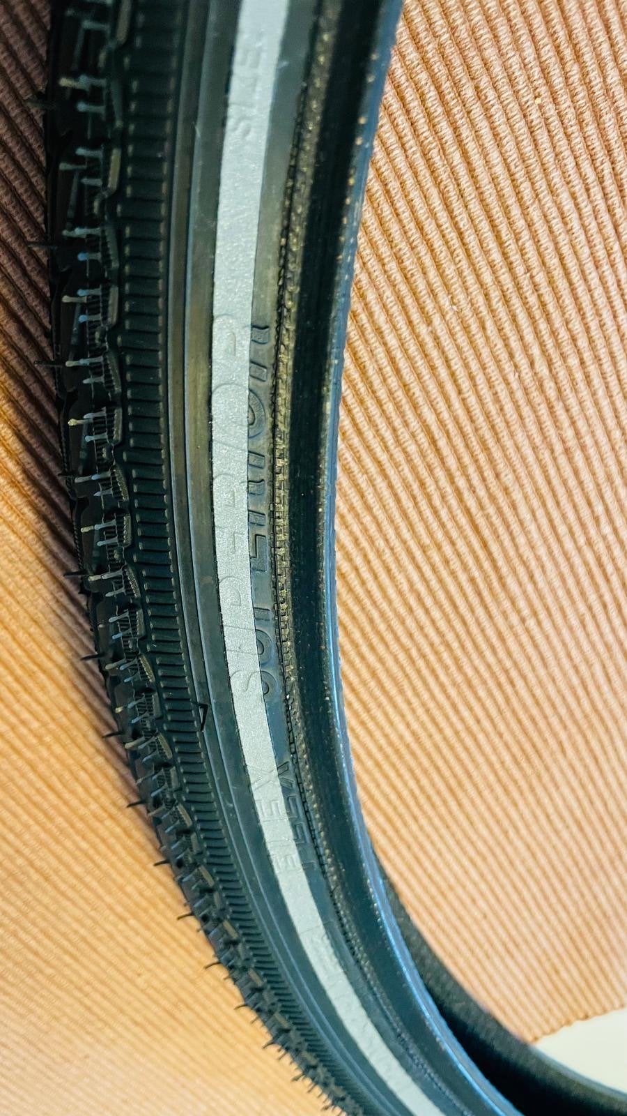 Schwalbe Buitenband en Binnenband 28 inch (28/47-622/635), Ophalen, Band, Zo goed als nieuw, Rubber