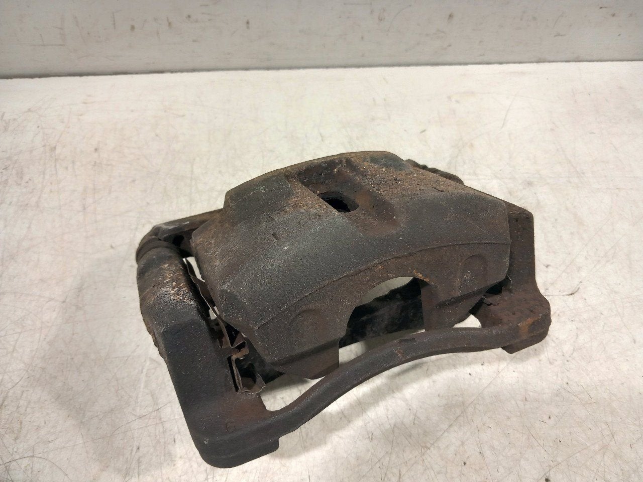 Remklauw rechts voor Mazda CX-5, Auto-onderdelen, Remmen en Aandrijving, Onderdelen@venauto.nl, Van der Ven Autorecycling B.V.