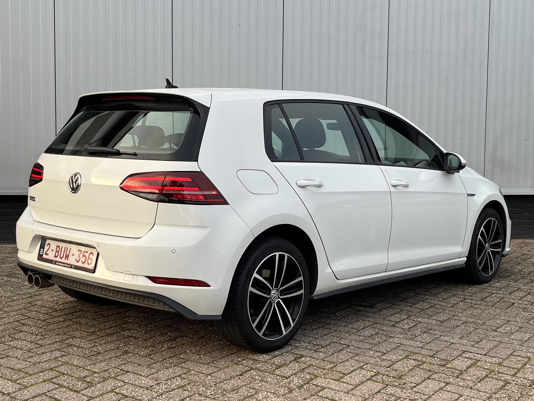 Volkswagen Golf 1.4 TSI PHEV GTE Standkachel, LED, Apple Car, Stof, Gebruikt, 4 cilinders, 150 pk