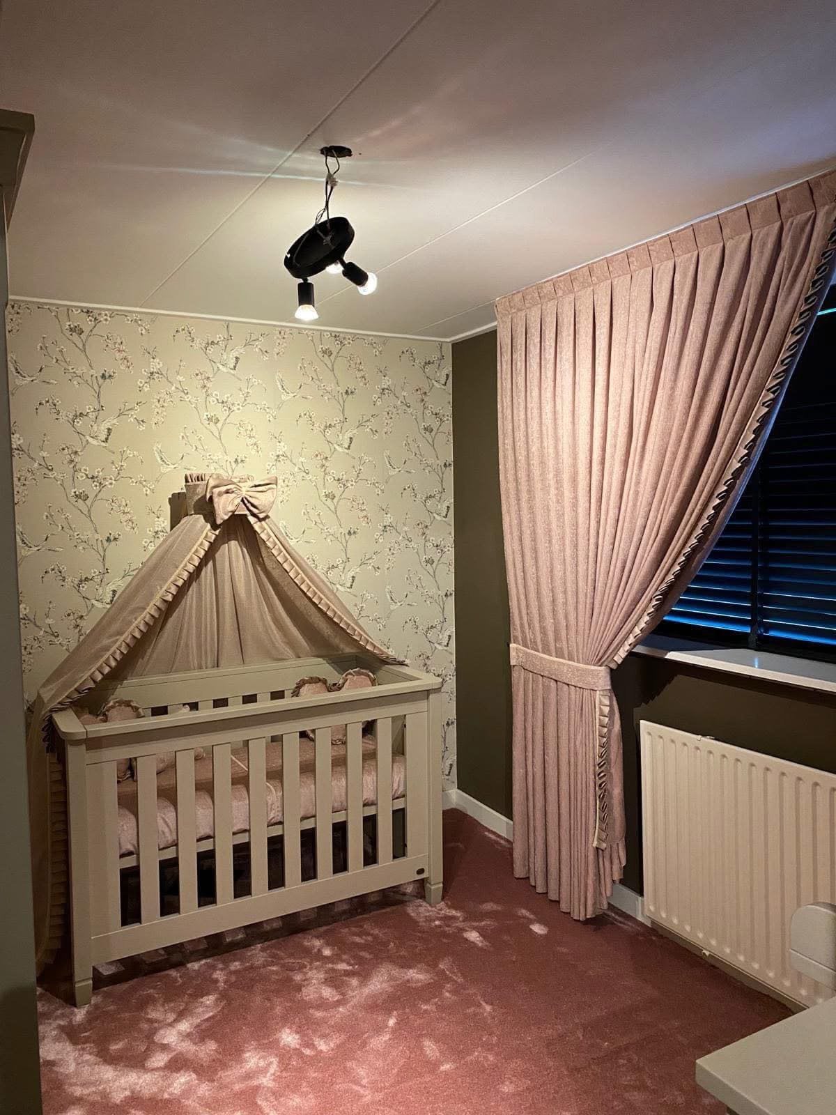 Zeer nette taupe kinderkamer Twf, Ophalen, Zo goed als nieuw, Jongetje of Meisje