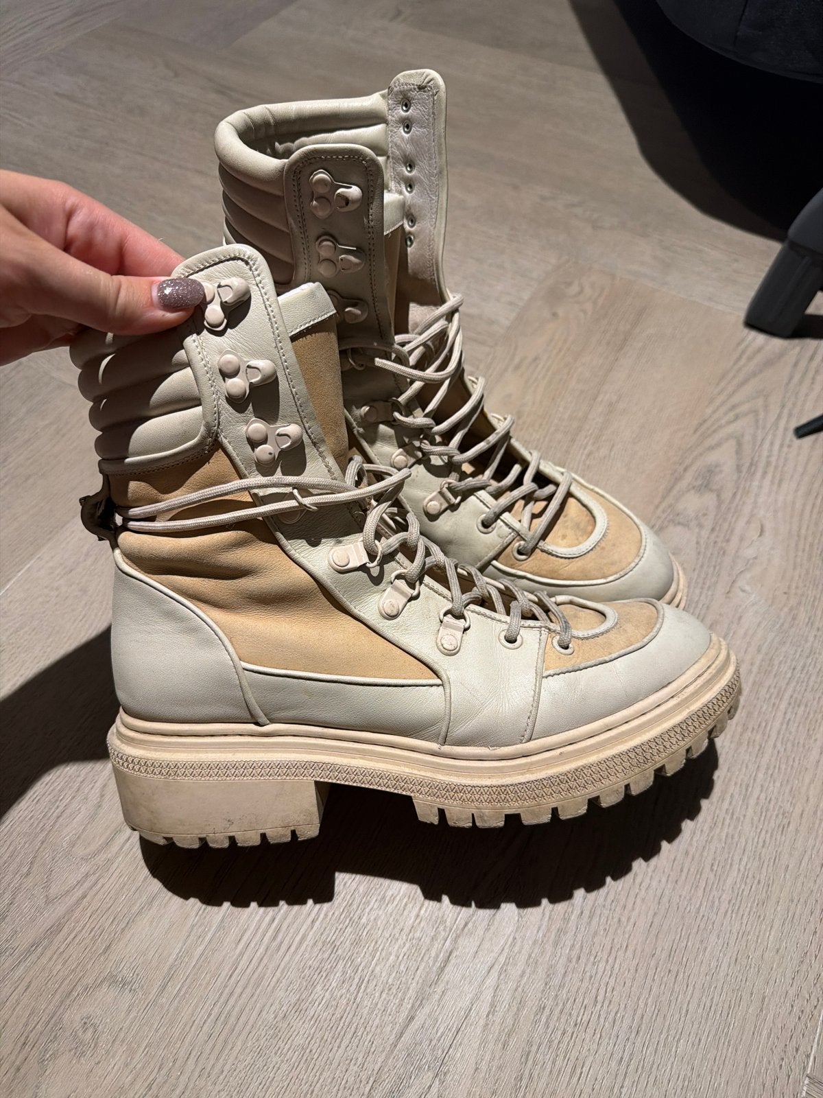 Josh V beige veterboots, Beige, Lage of Enkellaarzen, Ophalen of Verzenden, Gedragen