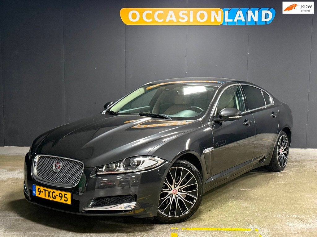 Jaguar XF 2.2D|CAMERA|KEYLESS|LEDER|STUURV|STOELV|BLUETOOTH|, Auto's, Jaguar, Automaat, Euro 5, Achterwielaandrijving, Gebruikt