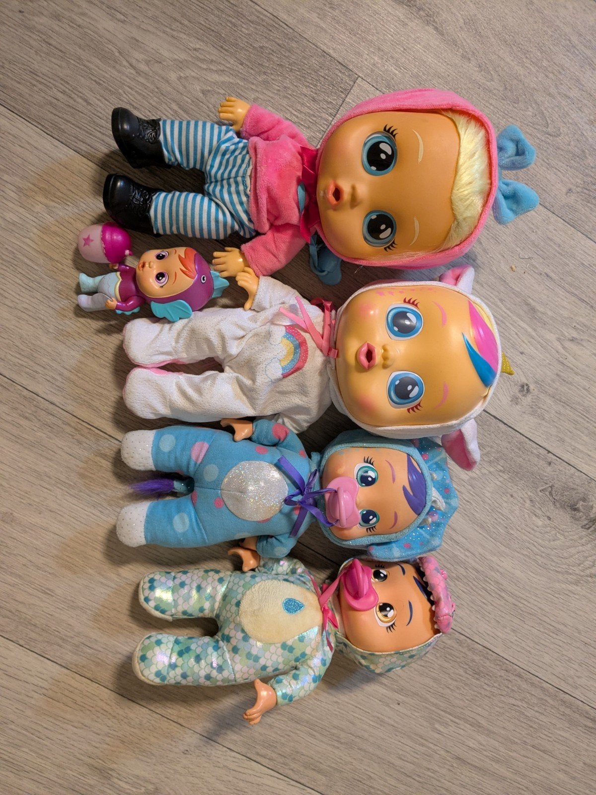 4 Cry Babies Poppen, Kinderen en Baby's, Ophalen, Zo goed als nieuw, Babypop