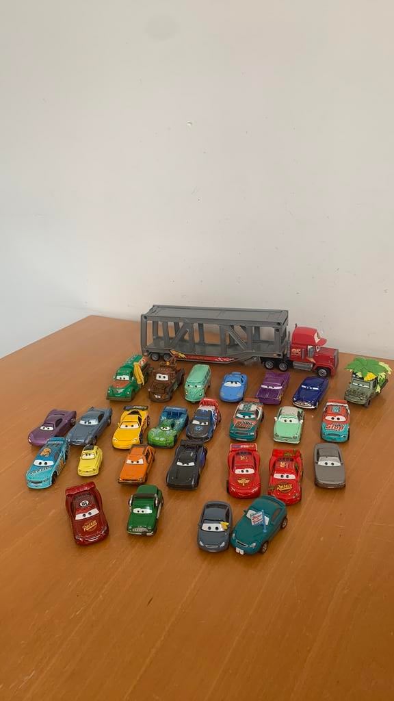 Verzameling Cars 2 disney pixar 26 stuks plus mack, Ophalen of Verzenden, Gebruikt