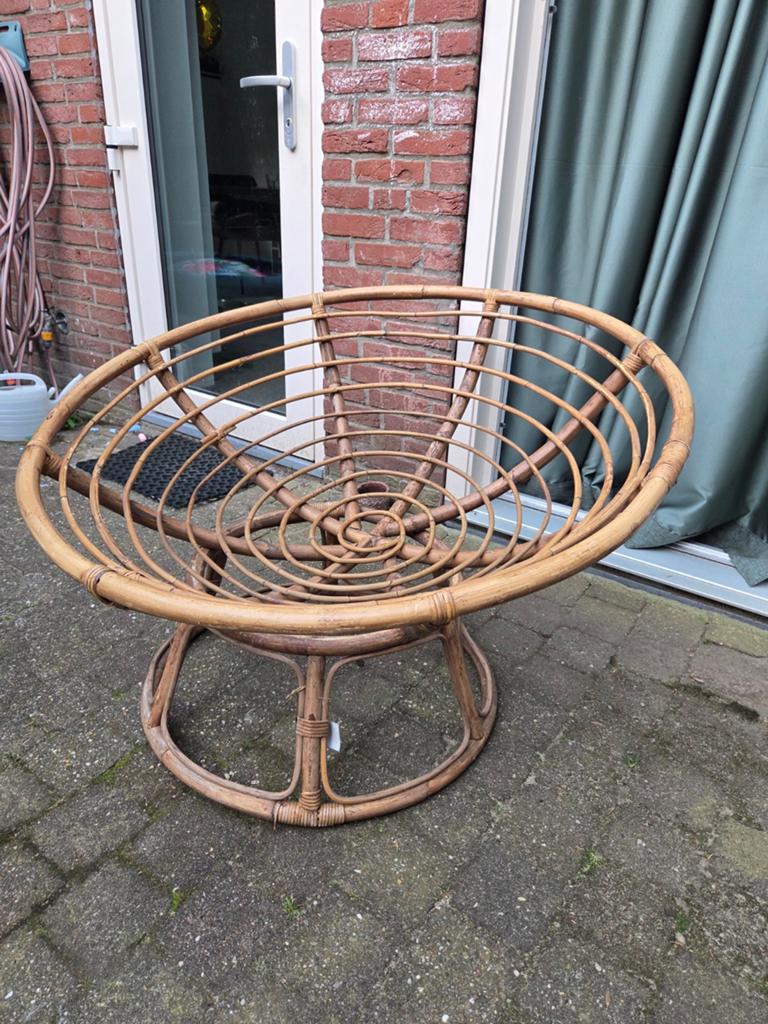 Papasan zonder kussen, Ophalen