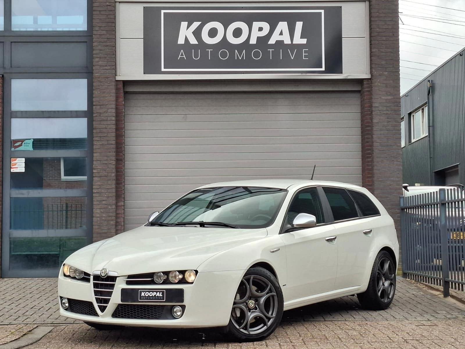 Alfa Romeo 159 Sportwagon 1.7 T Distinctive | Carplay | Trek, Auto's, Alfa Romeo, Voorwielaandrijving, Euro 5, Stof, Gebruikt