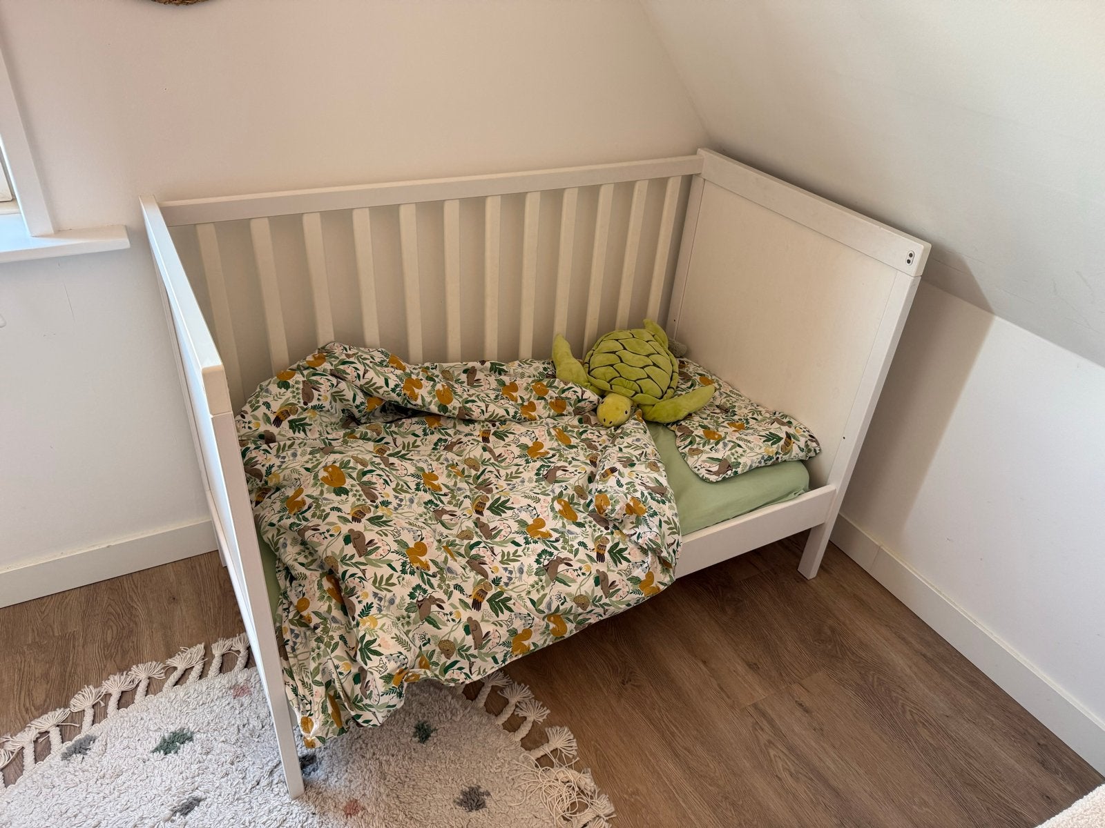 IKEA Sundvik wit peuterbed / juniorbed met matras, Gebruikt, 70 tot 85 cm, Ophalen of Verzenden, Lattenbodem