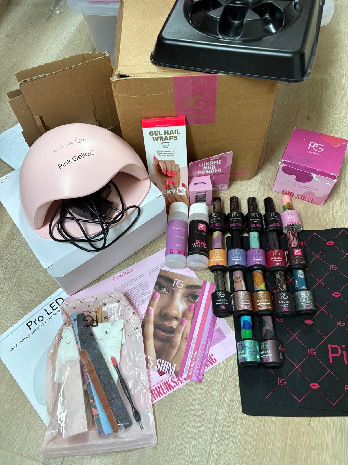 Pink gellac set peel base met extras, Ophalen of Verzenden, Zo goed als nieuw, Overige kleuren, Handen en Nagels