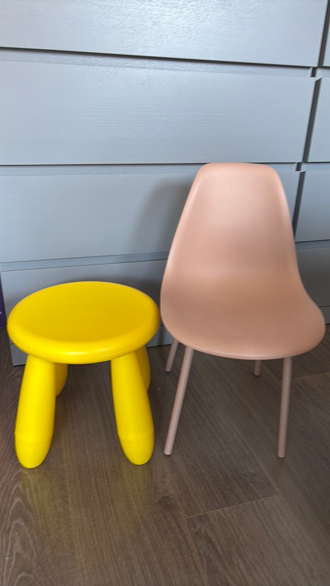 Ikea mammut krukje geel en karwei stoeltje roze, Ophalen, Gebruikt, Stoel(en)
