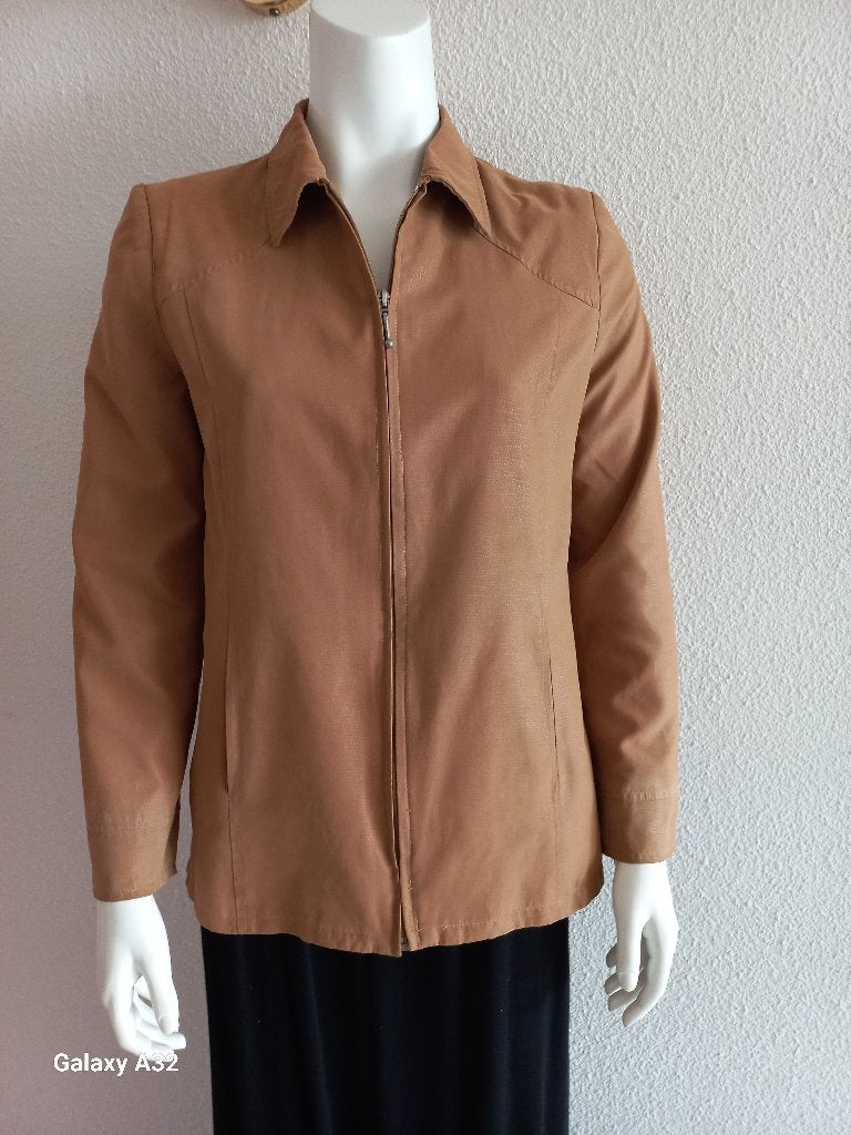 Cognac kleurig jack subtiele print, maat S/M NOG BESCHIKBAAR, Maat 38/40 (M), Bruin, Ophalen of Verzenden, Zo goed als nieuw