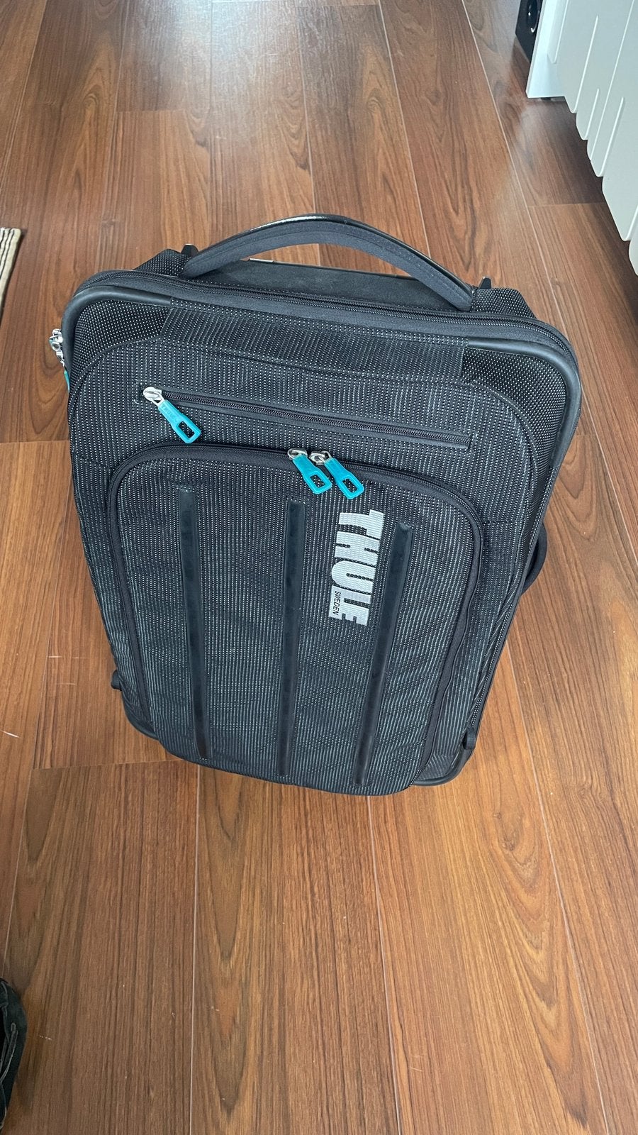 Thule crossover 38l, Hard kunststof, Ophalen of Verzenden, Zo goed als nieuw, 35 tot 45 cm