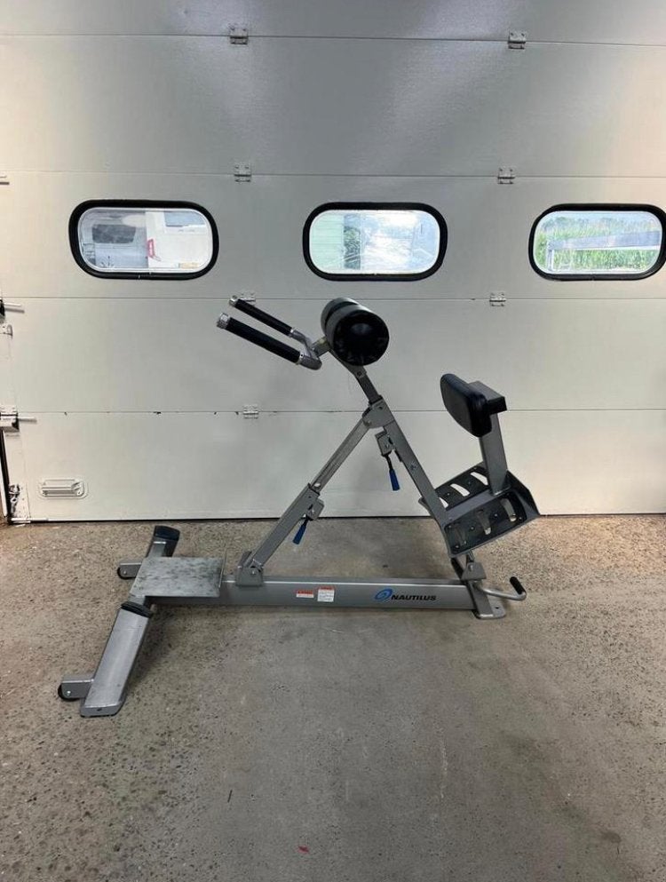 Nautilus nitro Hyperextension / moet worden nagekeken, Ophalen, Benen, Gebruikt, -