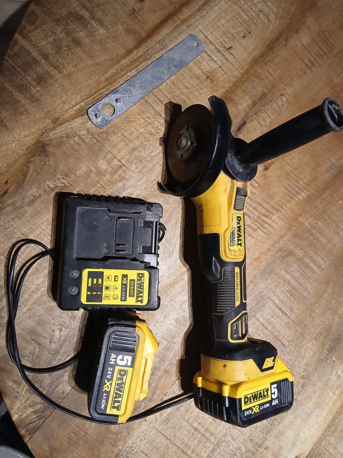 dewalt accu slijptol, Ophalen of Verzenden, 1000 watt of meer, Haakse handslijpmachine