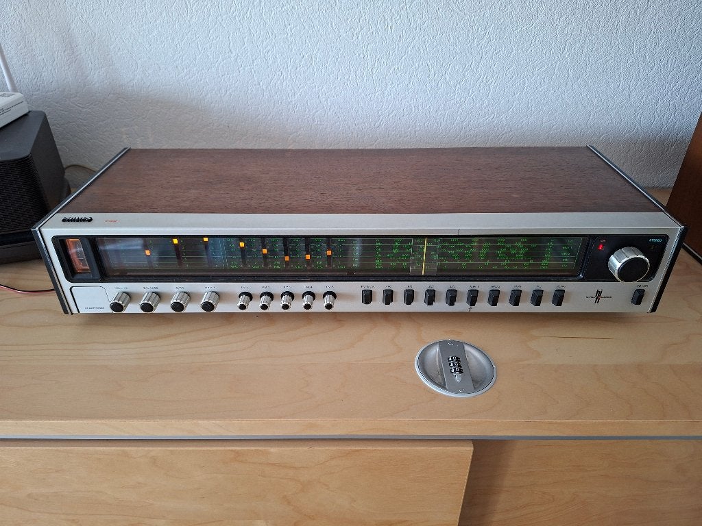 Philips Tafelradio 22RH732 netjes speelt perfect Vintage, Ophalen of Verzenden, Gebruikt, Radio