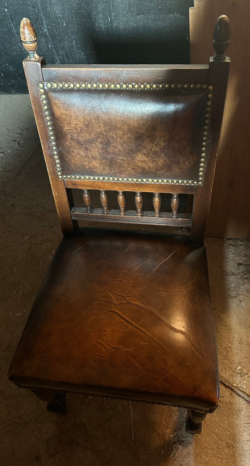 4 antieke leren stoelen, Ophalen
