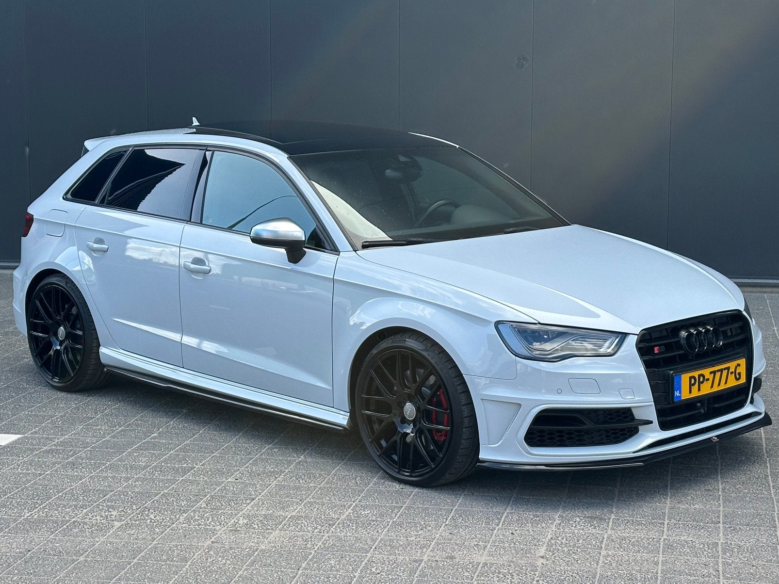 Audi S3 8V 2.0 Tfsi Sportback, Auto's, Automaat, S3, Zwart, 4 cilinders